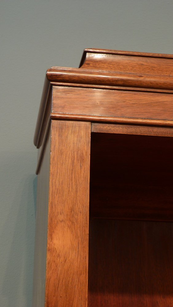 Biedermeier Bücherregal, Mahagoni um 1860 Biedermeier Bücherregal, Mahagoni um 1860