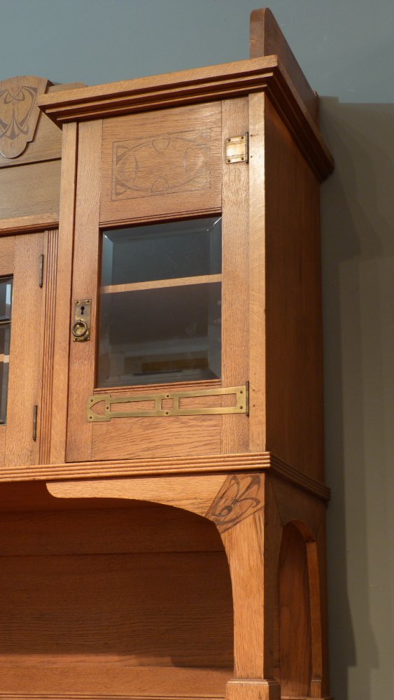 Seltenes Jugendstil Büffet, Eiche um 1910 Seltenes Jugendstil Büffet, Eiche um 1910