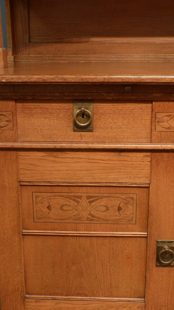 Seltenes Jugendstil Büffet, Eiche um 1910 Seltenes Jugendstil Büffet, Eiche um 1910