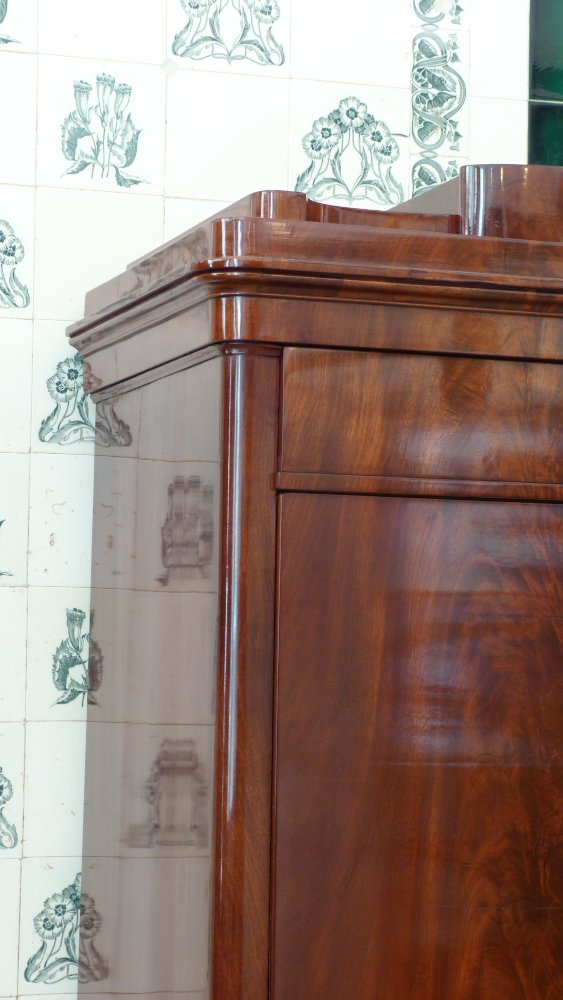 Biedermeier Sekretär, Mahagoni handpoliert um 1840 Biedermeier Sekretär, Mahagoni handpoliert um 1840