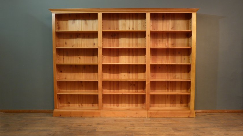 Bücherregal Massivholz, Kiefer, klassisch gestaltet Bücherregal Massivholz, Kiefer, klassisch gestaltet