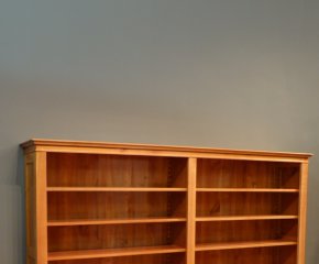 Kirschholz Bücherregal im klassischen Stil Kirschholz Bücherregal im klassischen Stil