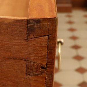 Klassische Biedermeier Kommode, Nussbaum um 1840
