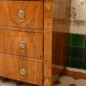 Klassische Biedermeier Kommode, Nussbaum um 1840