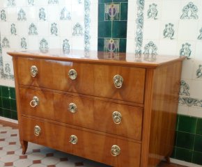 Prachtvolle Biedermeierkommode, Kirschholz handpoliert um 1840
