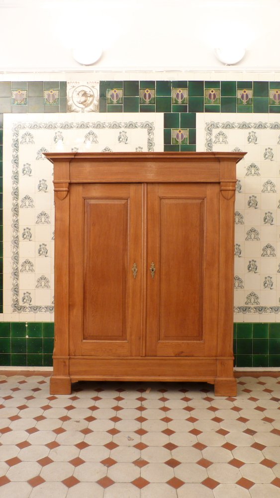 Biedermeier Kleiderschrank, massiv Eiche um 1830