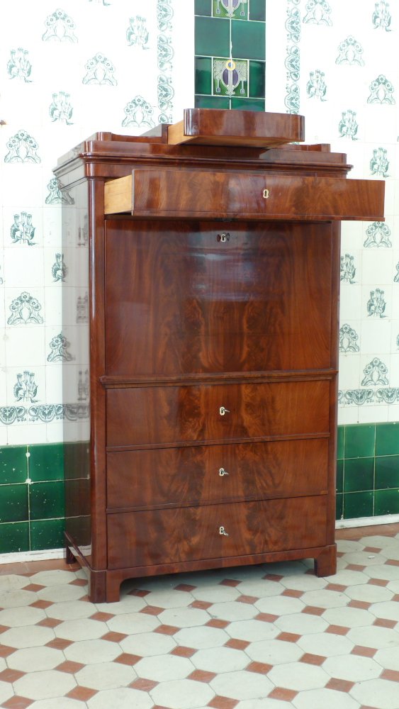 Biedermeier Sekret&auml;r, Mahagoni handpoliert um 1840
