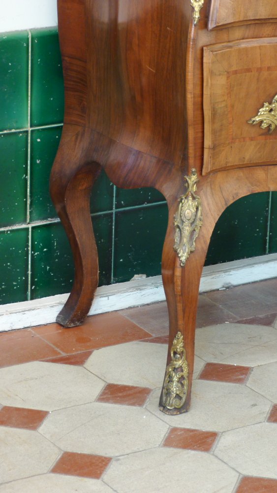 Seltener Aufsatzschrank, Dresdener Barock um 1890