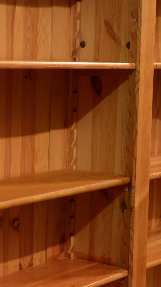 B&uuml;cherregal Massivholz, Kiefer, klassisch gestaltet