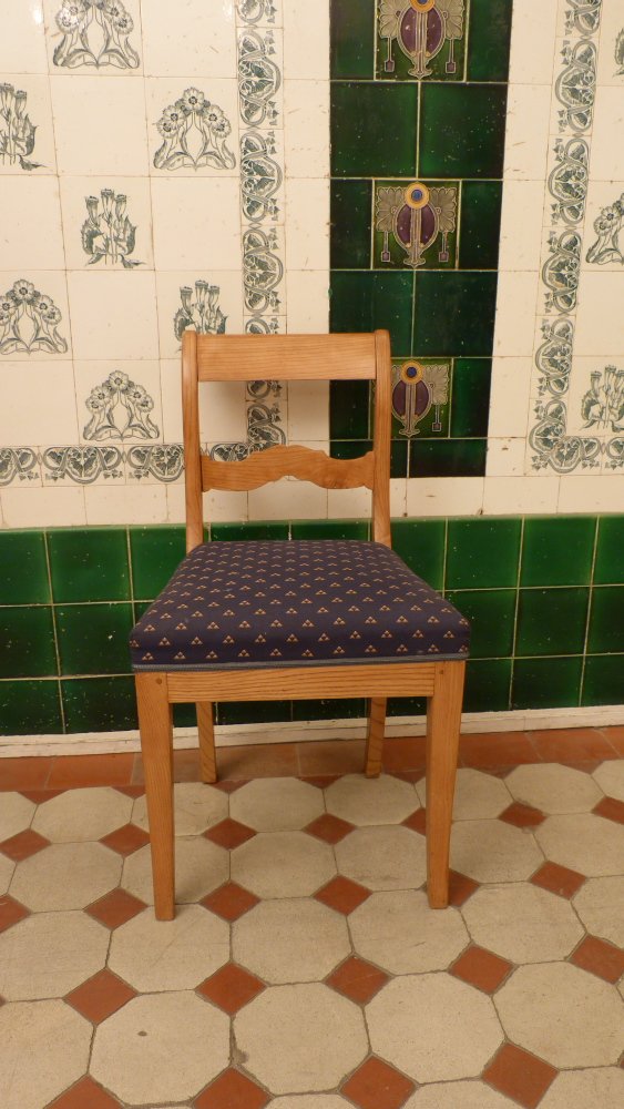 Vier Biedermeierst&uuml;hle, Esche um 1860